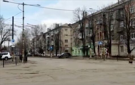 Video Shows Eerie, Empty Streets of Ukraine, Sound of Bombing near Frontline