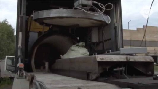 VIDEO: Kremlin may deploy ‘crematorium trucks’ to ‘evaporate’ dead soldiers and hide casualties