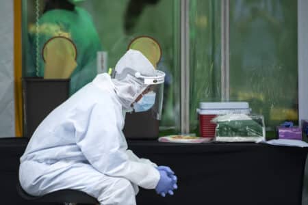 UK To Consider Ending Vaccine Requirements For Health Care Workers