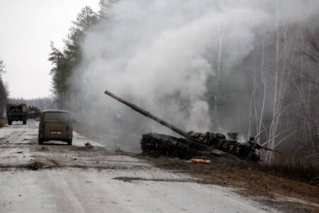 WEST ESCALATES: US, Germany Send Tanks to Ukraine