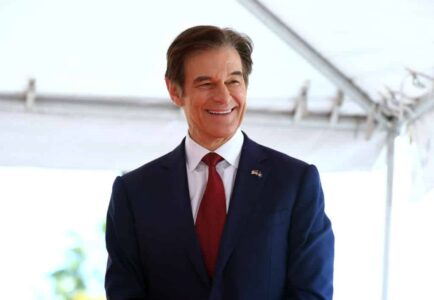 Dr. Mehmet Oz joins Pags