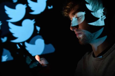 DEVELOPING: Elon Musk offers to buy Twitter for $54.20 per share, take it private