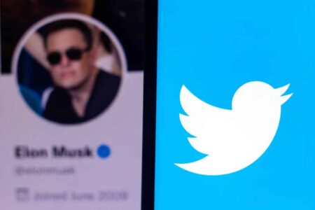 Elon Musk buys Twitter