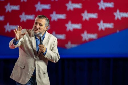 Ted Cruz joins Pags from his TC bus tour!