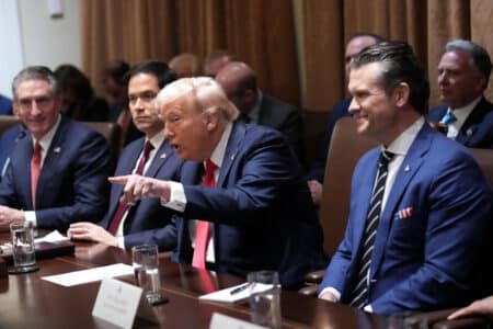 Report: Trump Halts Ukraine Aid to Push for Peace Deal
