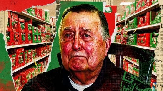 88-Year-Old Army Vet Works a Supermarket After Pension Cut, Influencer Helps Raise Over $1M