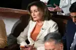 Trump Blasts Pelosi’s Insider Trading at State of the Union, Drawing Applause from Democratic Lawmakers