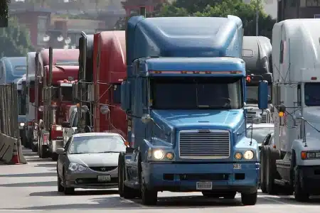 Wyoming Law Enforcement Cracks Down on Unlicensed Truckers, Nabbing 32 in 72 Hours